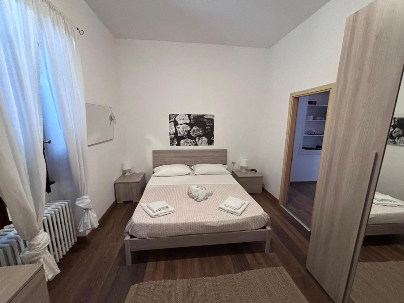 B&B E Residence Abbazia Di Piona Колико Стая снимка